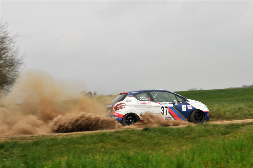 Kim Madsen og Anja Posorski går efter årets første divisionssejr ved Ecoteck Rally Himmerland.